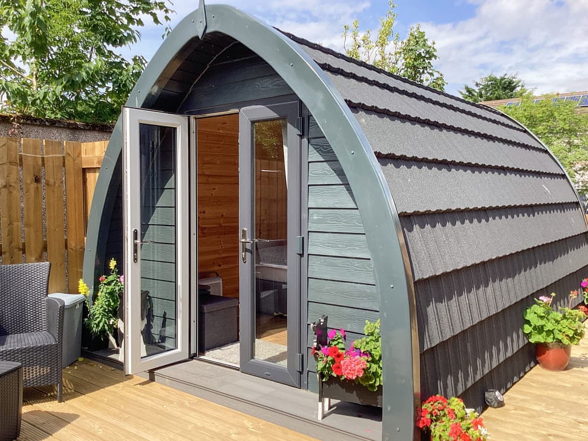 The Dalmore Pod — stay in All Black Isle